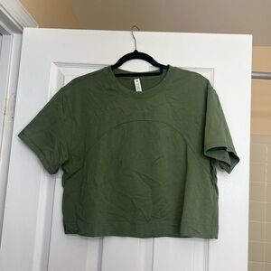 Lululemon Green Cropped T-Shirt